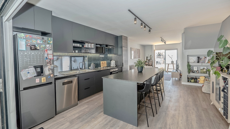 2 Bedroom Property for Sale in Newinbosch Western Cape